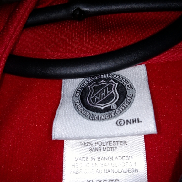 Chicago Blackhawks Pullover - Picture 2 of 3